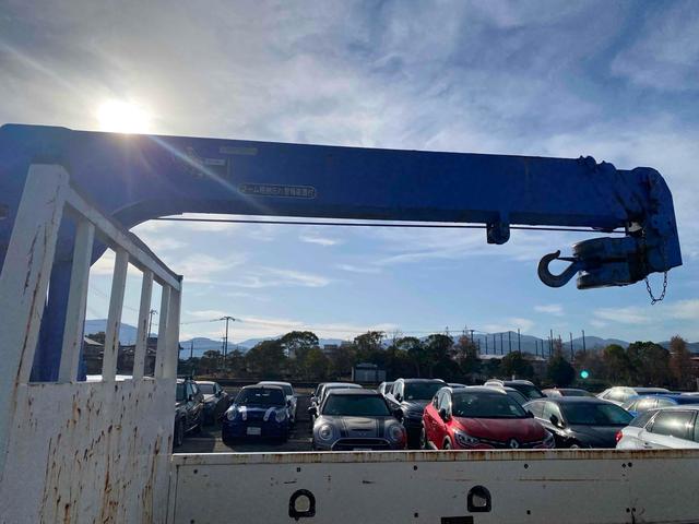 デュトロ ベースグレード　トラック　ＭＴ　エアコン　パワーウィンドウ　運転席エアバッグ（7枚目）