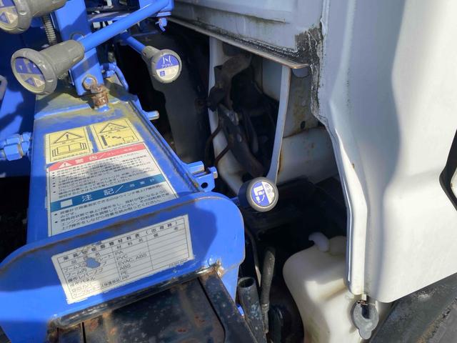 デュトロ ベースグレード　トラック　ＭＴ　エアコン　パワーウィンドウ　運転席エアバッグ（29枚目）