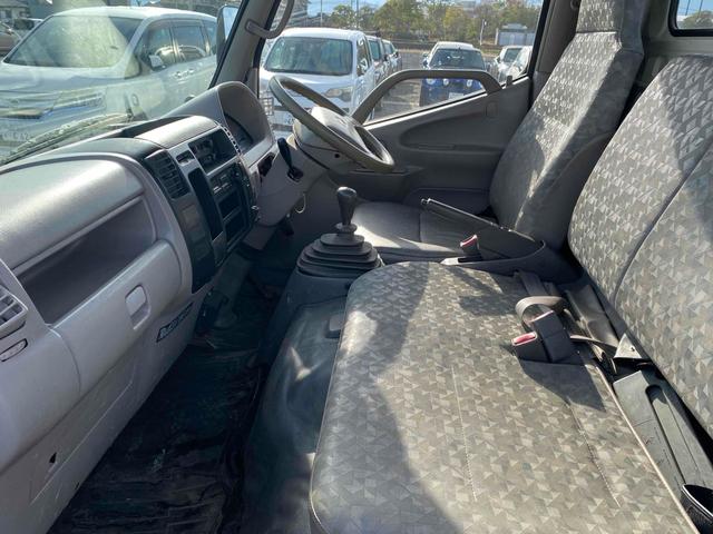 デュトロ ベースグレード　トラック　ＭＴ　エアコン　パワーウィンドウ　運転席エアバッグ（51枚目）