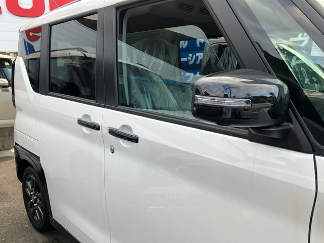 デリカミニ T 届出済未使用車 車検令和10年3月 オートエアコン(5枚目)