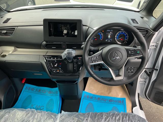 デリカミニ T 届出済未使用車 車検令和10年3月 オートエアコン(8枚目)