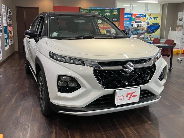 フロンクス ベースグレード ベースグレード 純正ナビ スマホ連携ディスプレイ 登録済未使用車 屋内展示車(3枚目)