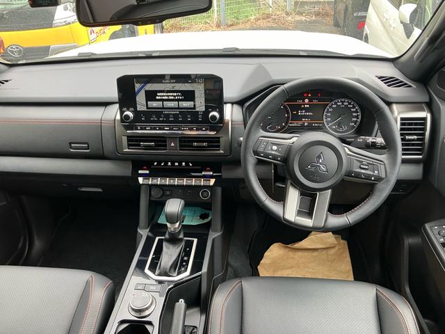 トライトン ＧＳＲ　メモリーナビ　Ｂｌｕｅｔｏｏｔｈ　フルセグ　車検令和８年７月　スマートキー　ディーゼル　４ＷＤ　クリアランスソナー　パワーシート（17枚目）