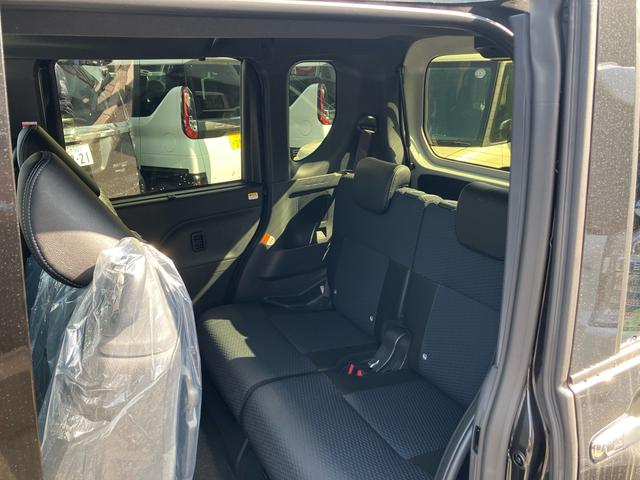 タント カスタムＸリミテッド　届け出済未使用車　スマートキー　両側パワースライド　オートエアコン（17枚目）