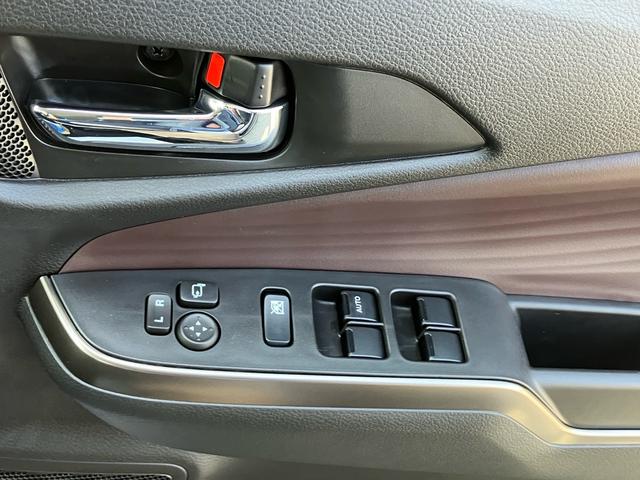 ソリオバンディット ハイブリッドＭＶ　届出済未使用車　両側パワースライド　車検令和１０年２月　オートエアコン　レーンアシスト（18枚目）