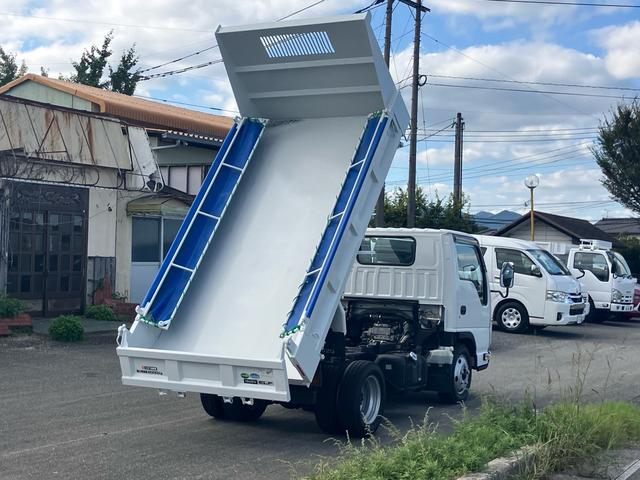 エルフトラック 強化ダンプ 低床 積載量2t 後輪ダブル(14枚目)