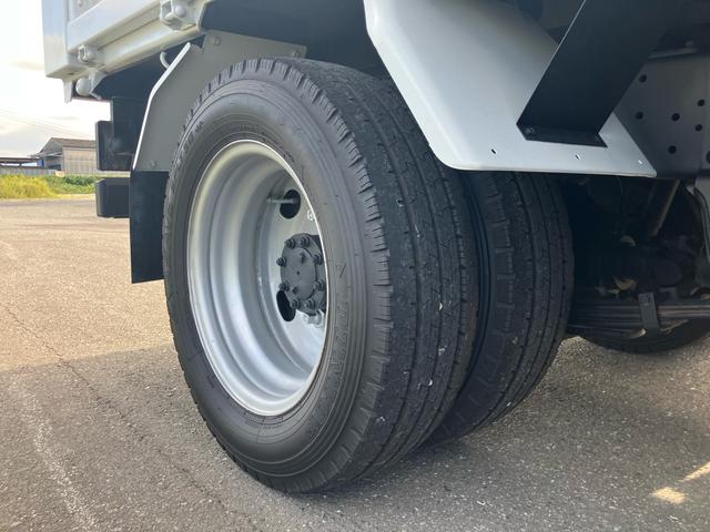 エルフトラック 強化ダンプ 低床 積載量2t 後輪ダブル(21枚目)