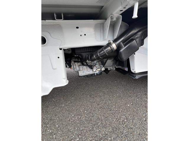 クリッパートラック ＤＸ　ナビ　テレビ　デジタルインナーミラー　パワーステアリング　パワーウィンドウ　Ｂｌｕｅｔｏｏｔｈ接続（9枚目）