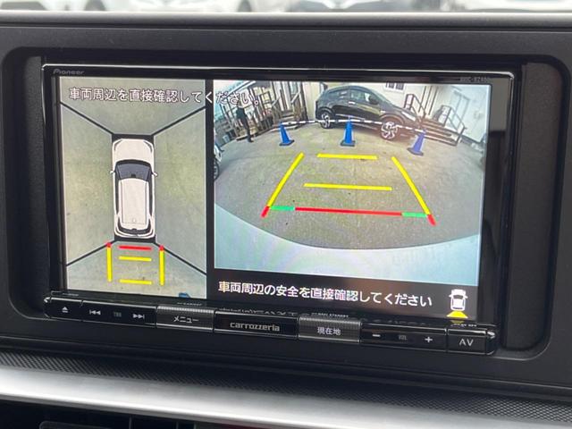 【パノラミックビューモニター】専用のカメラにより、上から見下ろしたような視点で３６０度クルマの周囲を確認することができます☆縦列駐車や幅寄せ時に活躍してくれます♪