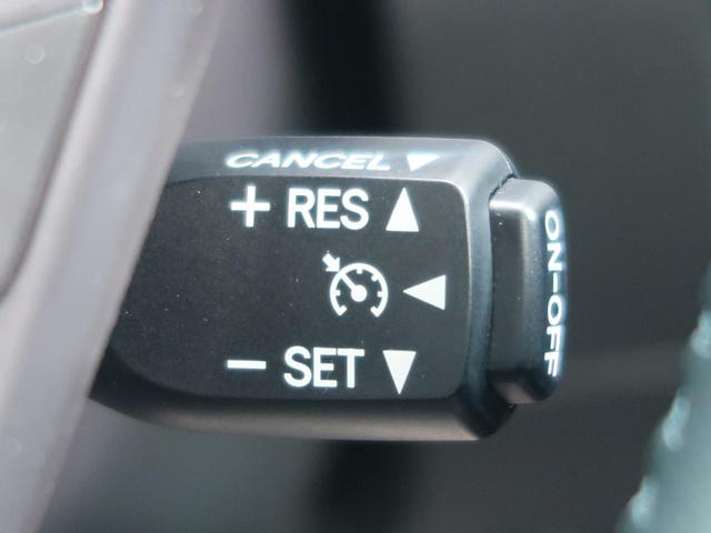 ZR Gエディション サンルーフ 8型メーカーナビ 7人乗り 両側電動ドア 後席モニター バック/サイドカメラ クルコン 禁煙車 黒革シート/パワーシート/シートヒーター Bluetooth接続 左右独立オートエアコン(10枚目)