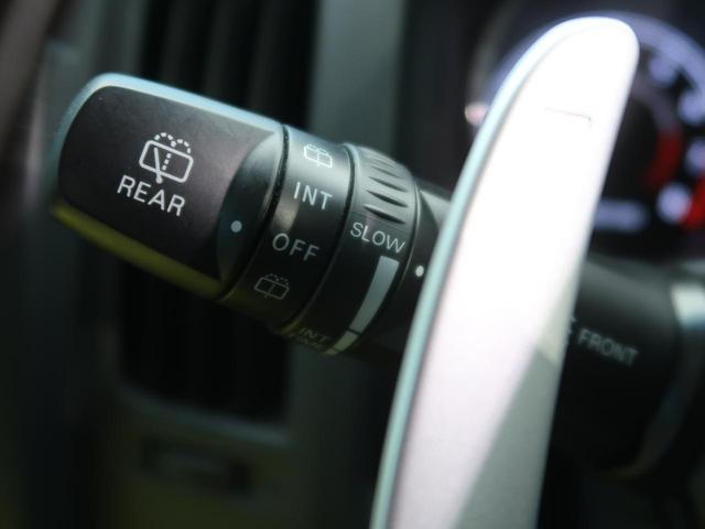 シャモニー 禁煙車 純正HDDナビ 両側電動ドア バック・サイドカメラ クルコン 純正18AW パワーシート シートヒーター ステアリングスイッチ HIDヘッド オートライト オートエアコン リアクーラー ETC(53枚目)