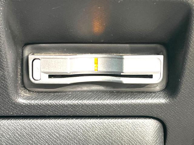Z クールスピリット 純正9型ナビ 両側電動ドア フルセグTV バックカメラ ETC ドラレコ クルコン HIDヘッド ハーフレザーシート 純正17インチAW フォグライト 革巻きステアリング/パドルシフト DVD再生(11枚目)