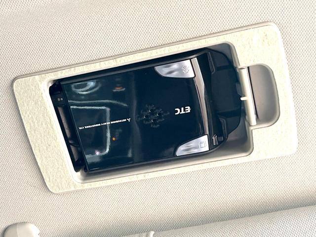 XD プロアクティブ 禁煙車 コネクトナビ フルセグTV bluetooth接続 衝突軽減ブレーキ レーダークルーズ コーナーセンサー LEDヘッド バックカメラ ドラレコ ビルトインETC 左右独立オートエアコン(11枚目)
