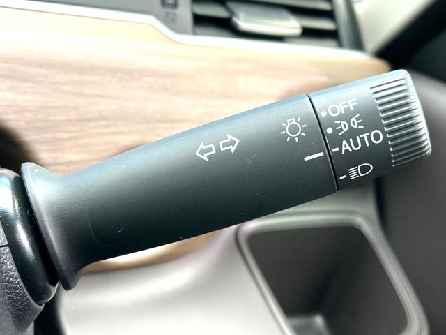 G・ホンダセンシング 登録済未使用車 現行型 両側電動ドア ビルトインETC 衝突軽減ブレーキ アダプティブクルーズ 誤発進抑制機能 シートヒーター オートエアコン オートライト スマートキー 車線逸脱警報(52枚目)