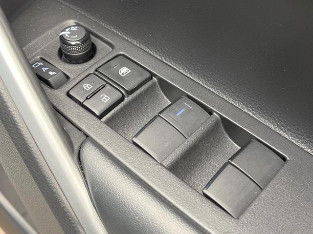 ハイブリッド Z 禁煙車 9型ディスプレイオーディオ 全周囲カメラ ブラインドスポットモニター ハンズフリー電動バックドア LEDシーケンシャルターンランプ シートヒーター 純正18AW AC100V電源 ETC(33枚目)