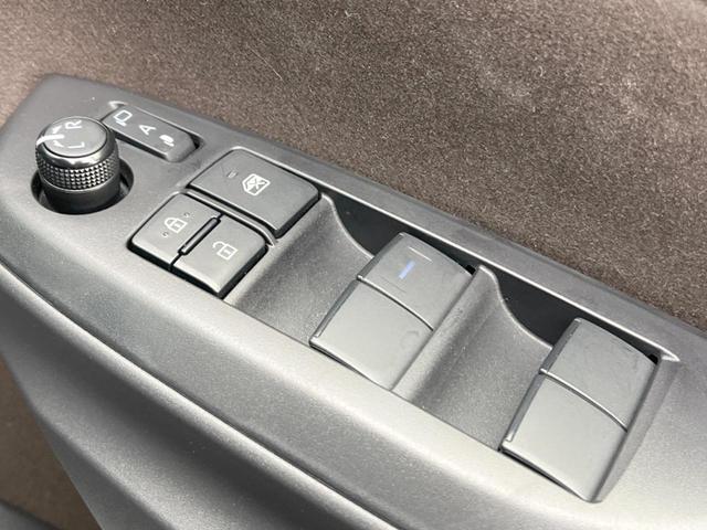 ハイブリッドZ 禁煙車 現行型 ナビキット ディスプレイオーディオ 全周囲カメラ bluetooth接続 ハンズフリー電動バックドア セーフティセンス レーダークルーズ 純正18AW コーナーセンサー パワーシート(32枚目)