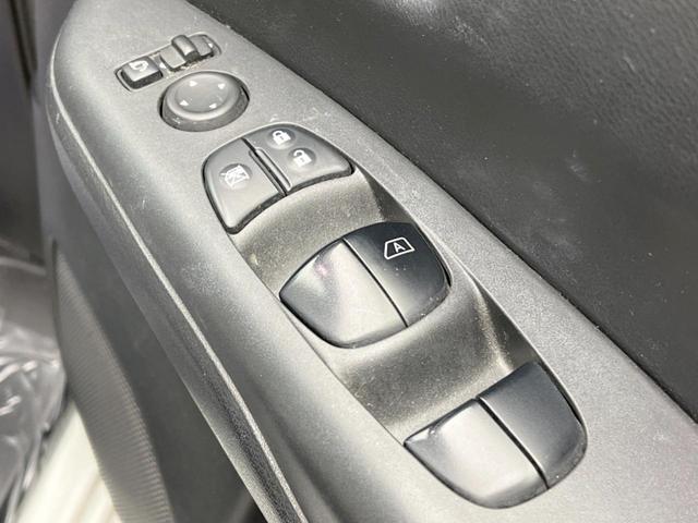 ハイウェイスター 禁煙車 セーフティパックA 純正9型ナビ 全周囲カメラ 両側電動ドア Bluetooth再生 フルセグTV ETC LEDヘッド クルコン 衝突防止機能付きコーナーセンサー 快適パック(37枚目)