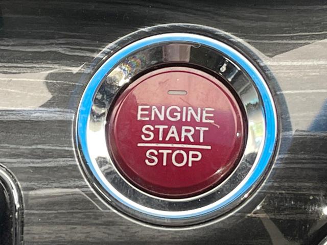 アブソルート・EX 禁煙車 メーカーナビ 後席モニター Bluetooth接続 バックカメラ 7人乗り 両側電動ドア 衝突軽減ブレーキ ブラインドスポットモニター 純正18AW LEDヘッド リアオートエアコン ETC(40枚目)