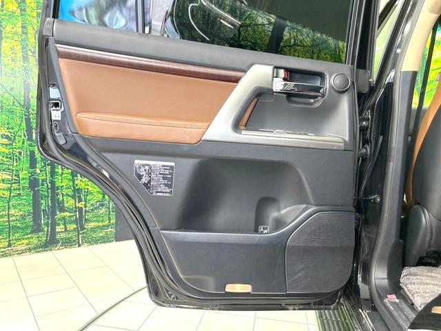 ZX ブルーノクロス 禁煙車 サンルーフ 純正ナビ 後席モニター Bluetooth接続 バックカメラ 衝突軽減装置 電動バックドア AC100V電源 シートヒーター&エアコン 純正20AW コーナーセンサー クルコン(31枚目)