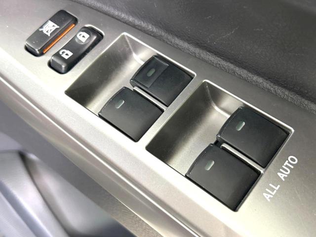 ZX ブルーノクロス 禁煙車 サンルーフ 純正ナビ 後席モニター Bluetooth接続 バックカメラ 衝突軽減装置 電動バックドア AC100V電源 シートヒーター&エアコン 純正20AW コーナーセンサー クルコン(38枚目)