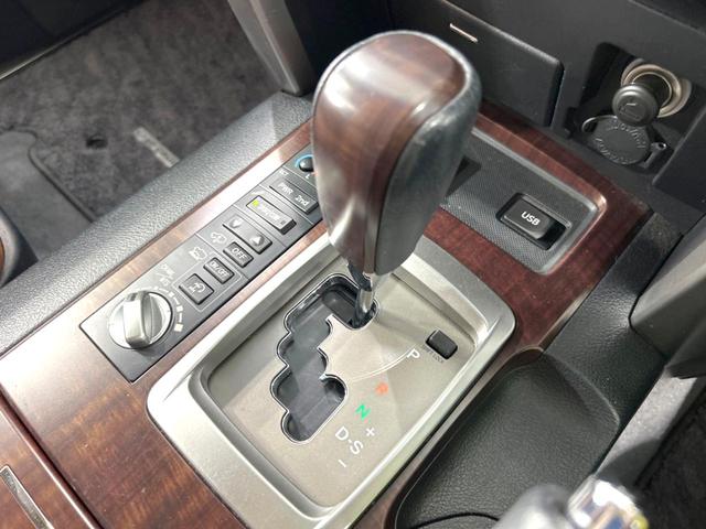ZX ブルーノクロス 禁煙車 サンルーフ 純正ナビ 後席モニター Bluetooth接続 バックカメラ 衝突軽減装置 電動バックドア AC100V電源 シートヒーター&エアコン 純正20AW コーナーセンサー クルコン(47枚目)