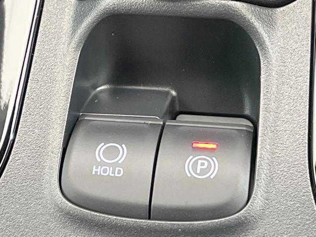 ハイブリッド S 登録済未使用車 現行型 オプション9型ディスプレイオーディオ 衝突軽減ブレーキ レーダークルーズ レーンキープ バックカメラ コーナーセンサー シーケンシャルターンランプ Bluetooth接続(7枚目)