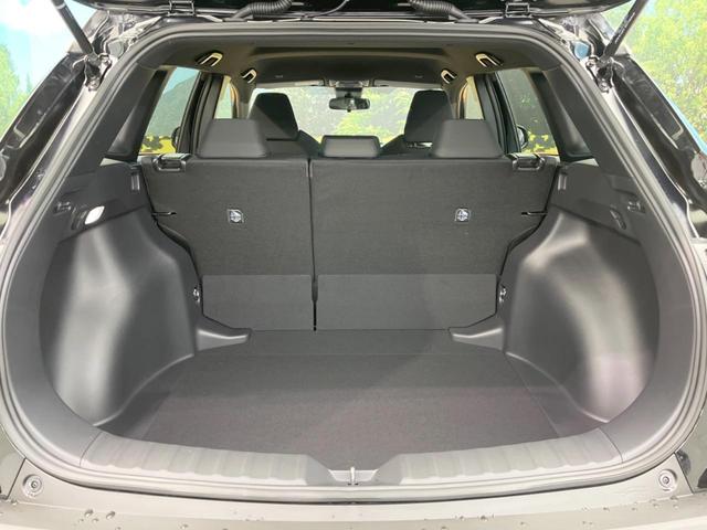 ハイブリッド S 登録済未使用車 現行型 オプション9型ディスプレイオーディオ 衝突軽減ブレーキ レーダークルーズ レーンキープ バックカメラ コーナーセンサー シーケンシャルターンランプ Bluetooth接続(11枚目)