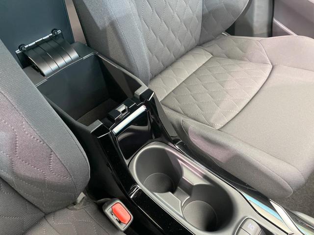 ハイブリッド S 登録済未使用車 現行型 オプション9型ディスプレイオーディオ 衝突軽減ブレーキ レーダークルーズ レーンキープ バックカメラ コーナーセンサー シーケンシャルターンランプ Bluetooth接続(49枚目)