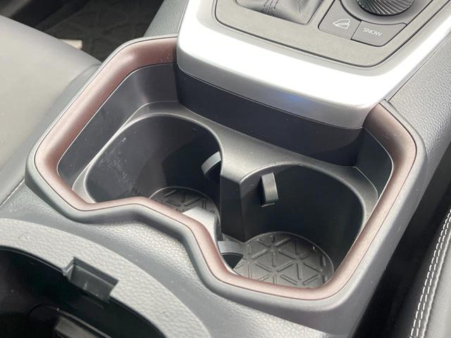 G Zパッケージ 禁煙車 純正9型ナビ Bluetooth接続 バックカメラ 電動バックドア 衝突軽減装置 レーダークルーズ 誤発進抑制装置 コーナーセンサー 純正19AW レーンアシスト シートヒーター ETC(45枚目)