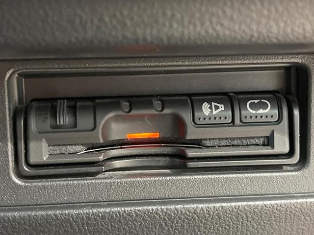 15RX Vセレクション 純正SDナビ エマージェンシーブレーキ 全周囲カメラ フルセグ Bluetooth ETC LEDヘッドライト レーンキープ 革巻きステアリング 純正17インチアルミ スマートキー フォグライト(7枚目)