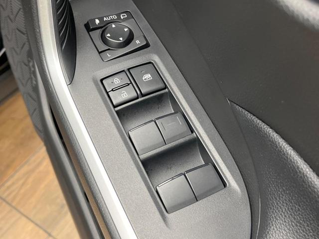 Ｘ　純正９型ナビ　バックカメラ　セーフティセンス　ブラインドスポットモニター　ルーフレール　コーナーセンサー　ＬＥＤヘッドライト　純正１７インチアルミ　禁煙車　ｂｌｕｅｔｏｏｔｈ接続　ビルトインＥＴＣ(43枚目)