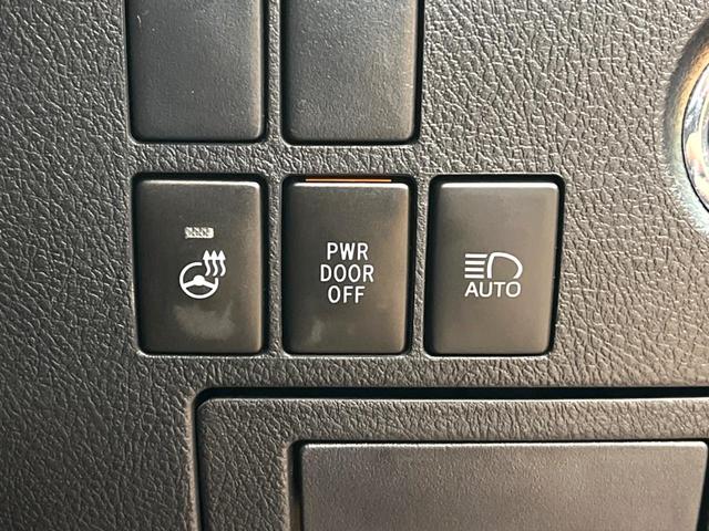 アルファード ２．５Ｓ　Ｃパッケージ　禁煙車　純正９インチナビ　サンルーフ　バックカメラ　レーダークルーズ　電動リアゲート　ハーフレザーシート　ドラレコ　ＬＥＤヘッド　車線逸脱警報　オートライト　デュアルエアコン（7枚目）
