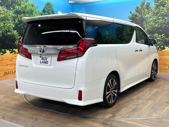アルファード ２．５Ｓ　Ｃパッケージ　禁煙車　純正９インチナビ　サンルーフ　バックカメラ　レーダークルーズ　電動リアゲート　ハーフレザーシート　ドラレコ　ＬＥＤヘッド　車線逸脱警報　オートライト　デュアルエアコン（17枚目）
