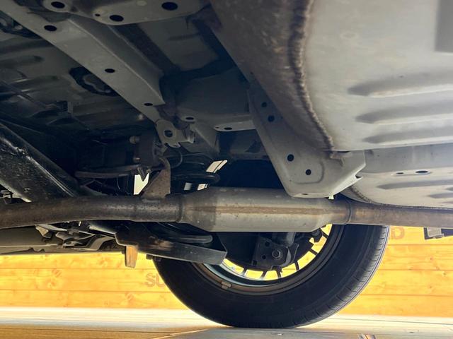 ノア ハイブリッドＳｉ　ダブルバイビー　純正ＳＤナビ　バックカメラ　衝突被害軽減システム　禁煙車　ハーフレザーシート　ドラレコ　コーナーセンサー　スマートキー　ＬＥＤヘッド　ビルトインＥＴＣ　クルコン　車線逸脱警報　オートライト（22枚目）