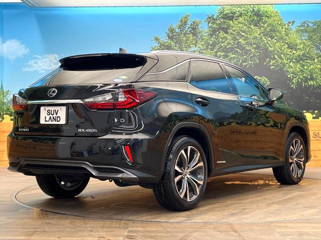 ＲＸ ＲＸ４５０ｈ　バージョンＬ　禁煙車　１２．３型メーカーナビ　衝突軽減　全周囲カメラ　大型サンルーフ　角型ＬＥＤ３眼　パワーバックドア　純正２０インチアルミ　オートマチックハイビーム　１００Ｖ電源　電動パーキングブレーキ　ＥＴＣ（17枚目）