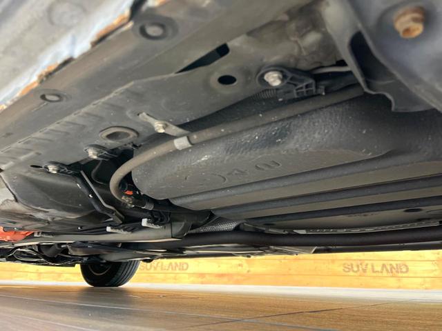 シエンタ ハイブリッドＧ　禁煙車　純正ナビ　バックカメラ両側電動スライドドア　トヨタセーフティセンス　ＬＥＤヘッドライト　オートマチックハイビーム　ＥＴＣ　純正革巻きハンドル　スマートキー（21枚目）