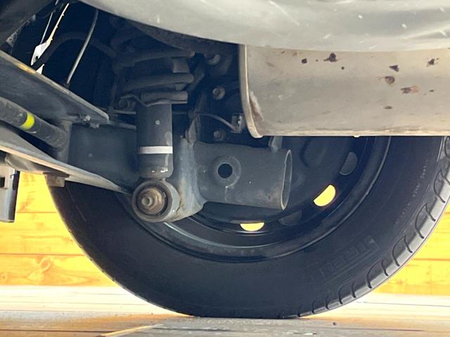 シエンタ ハイブリッドＧ　禁煙車　純正ナビ　バックカメラ両側電動スライドドア　トヨタセーフティセンス　ＬＥＤヘッドライト　オートマチックハイビーム　ＥＴＣ　純正革巻きハンドル　スマートキー（22枚目）