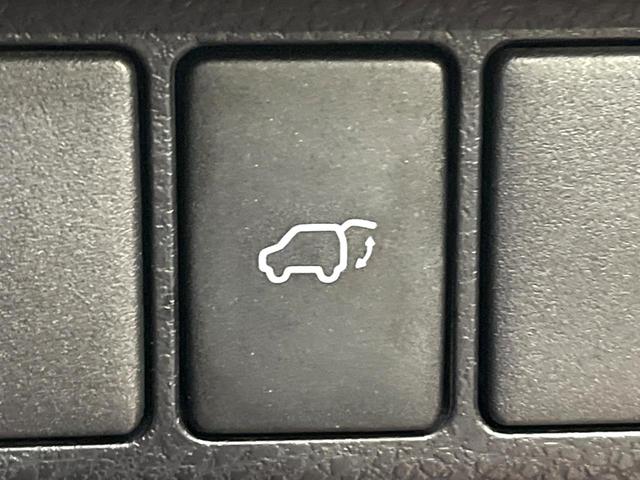 ハリアー プレミアム　禁煙車　純正ＳＤナビ　後席モニター　バックカメラ　　レーダークルーズー　禁煙車　純正ＳＤナビ　後席モニター　バックカメラ　　レーダークルーズ　トヨタセーフティーセンス　ＥＴＣ　ＬＥＤヘッド　純正１８イ（47枚目）