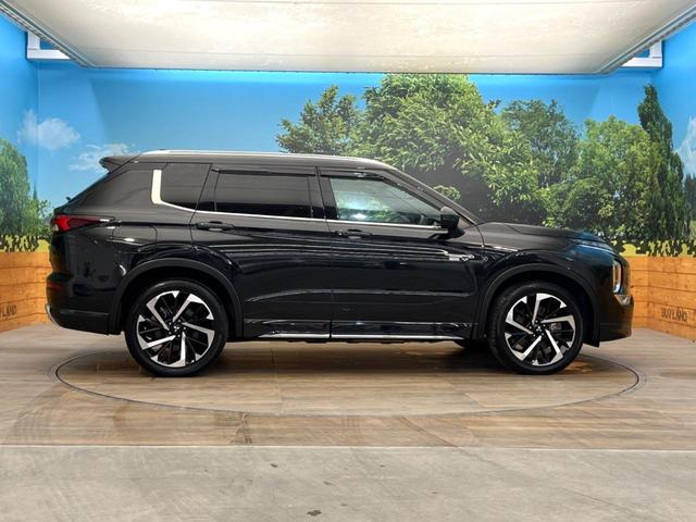 アウトランダーＰＨＥＶ Ｐ　メーカー純正９インチナビ　４ＷＤ　サンルーフ　ＢＯＳＥサウンド　全周囲カメラ　ｅ－Ａｓｓｉｓｔ　ブラインドスポットモニター　パドルシフト　ＬＥＤヘッド　ＥＴＣ　純正２０インチアルミ（24枚目）