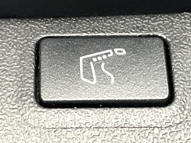 アウトランダーＰＨＥＶ Ｐ　メーカー純正９インチナビ　４ＷＤ　サンルーフ　ＢＯＳＥサウンド　全周囲カメラ　ｅ－Ａｓｓｉｓｔ　ブラインドスポットモニター　パドルシフト　ＬＥＤヘッド　ＥＴＣ　純正２０インチアルミ（57枚目）