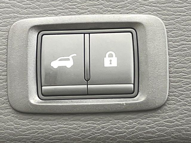 アウトランダーＰＨＥＶ Ｐ　メーカー純正９インチナビ　４ＷＤ　サンルーフ　ＢＯＳＥサウンド　全周囲カメラ　ｅ－Ａｓｓｉｓｔ　ブラインドスポットモニター　パドルシフト　ＬＥＤヘッド　ＥＴＣ　純正２０インチアルミ（58枚目）