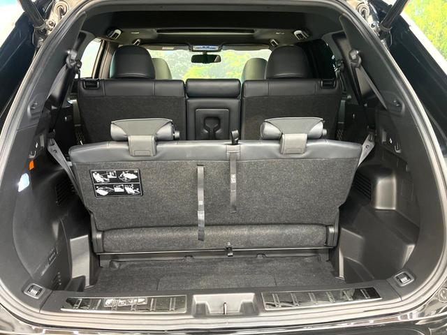 アウトランダーＰＨＥＶ Ｐ　メーカー純正９インチナビ　４ＷＤ　サンルーフ　ＢＯＳＥサウンド　全周囲カメラ　ｅ－Ａｓｓｉｓｔ　ブラインドスポットモニター　パドルシフト　ＬＥＤヘッド　ＥＴＣ　純正２０インチアルミ（67枚目）