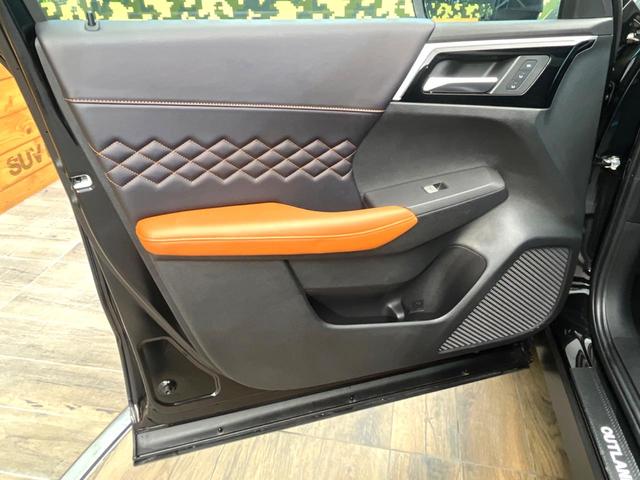アウトランダーＰＨＥＶ Ｐ　メーカー純正９インチナビ　４ＷＤ　サンルーフ　ＢＯＳＥサウンド　全周囲カメラ　ｅ－Ａｓｓｉｓｔ　ブラインドスポットモニター　パドルシフト　ＬＥＤヘッド　ＥＴＣ　純正２０インチアルミ（70枚目）