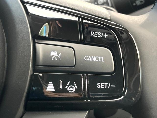 ヴェゼル ｅ：ＨＥＶ　Ｚ　登録済未使用車　Ｈｏｎｄａ　ＣＯＮＮＥＣＴディスプレイ　バックカメラ　ホンダセンシング　アダプティブクルーズ　ブラインドスポットインフォメーション　シートヒーター　電動リアゲート　ＬＥＤヘッド　ＥＴＣ（6枚目）
