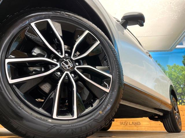 ヴェゼル ｅ：ＨＥＶ　Ｚ　登録済未使用車　Ｈｏｎｄａ　ＣＯＮＮＥＣＴディスプレイ　バックカメラ　ホンダセンシング　アダプティブクルーズ　ブラインドスポットインフォメーション　シートヒーター　電動リアゲート　ＬＥＤヘッド　ＥＴＣ（13枚目）
