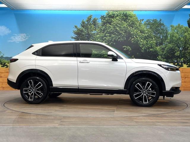 ヴェゼル ｅ：ＨＥＶ　Ｚ　登録済未使用車　Ｈｏｎｄａ　ＣＯＮＮＥＣＴディスプレイ　バックカメラ　ホンダセンシング　アダプティブクルーズ　ブラインドスポットインフォメーション　シートヒーター　電動リアゲート　ＬＥＤヘッド　ＥＴＣ（24枚目）