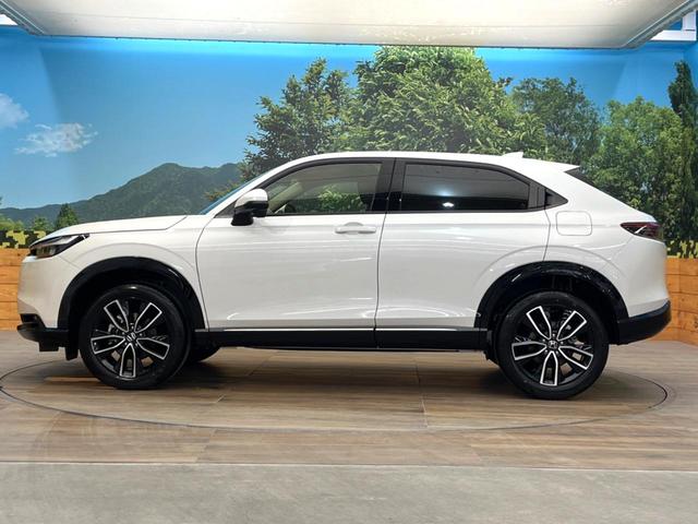 ヴェゼル ｅ：ＨＥＶ　Ｚ　登録済未使用車　Ｈｏｎｄａ　ＣＯＮＮＥＣＴディスプレイ　バックカメラ　ホンダセンシング　アダプティブクルーズ　ブラインドスポットインフォメーション　シートヒーター　電動リアゲート　ＬＥＤヘッド　ＥＴＣ（25枚目）