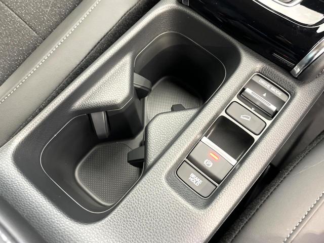 ヴェゼル ｅ：ＨＥＶ　Ｚ　登録済未使用車　Ｈｏｎｄａ　ＣＯＮＮＥＣＴディスプレイ　バックカメラ　ホンダセンシング　アダプティブクルーズ　ブラインドスポットインフォメーション　シートヒーター　電動リアゲート　ＬＥＤヘッド　ＥＴＣ（55枚目）
