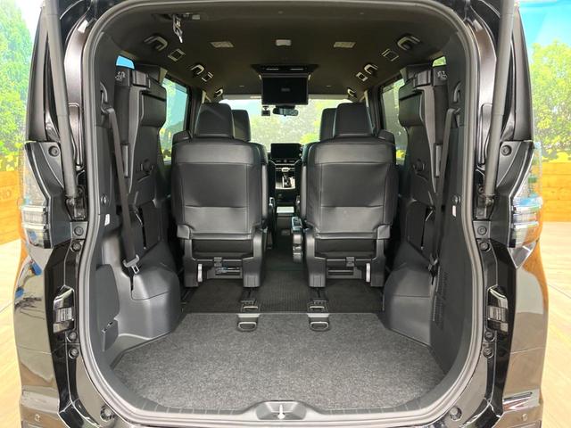 ヴォクシー Ｓ－Ｚ　禁煙車　メーカー純正８インチナビ　バックカメラ　フリップダウンモニター　プリクラッシュセーフティ　両側電動スライドドア　ＬＥＤヘッド　ＥＴＣ　ドラレコ　デュアルエアコン　正１７インチアルミ（11枚目）