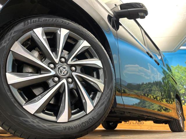 ヴォクシー Ｓ－Ｚ　禁煙車　メーカー純正８インチナビ　バックカメラ　フリップダウンモニター　プリクラッシュセーフティ　両側電動スライドドア　ＬＥＤヘッド　ＥＴＣ　ドラレコ　デュアルエアコン　正１７インチアルミ（14枚目）